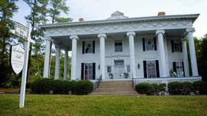 thumbnail: Exterior