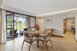 thumbnail: Breakfast area