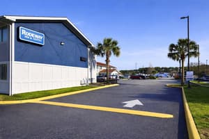thumbnail: Exterior
