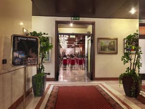 thumbnail: Banquet hall