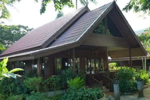 thumbnail: Front of property