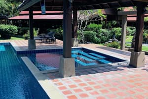 thumbnail: Pool