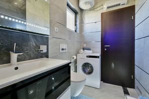 thumbnail: Laundry