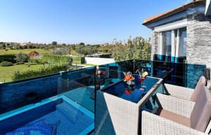 thumbnail: Balcony