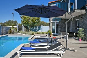 thumbnail: Sundeck