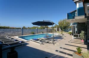 thumbnail: Sundeck