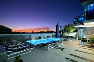 thumbnail: Outdoor pool