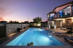 thumbnail: Outdoor pool