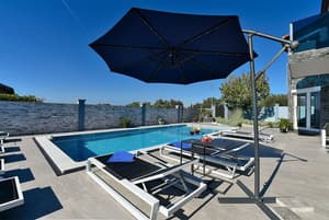 thumbnail: Outdoor pool