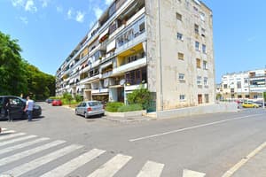thumbnail: Street view