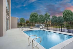 thumbnail: Outdoor pool