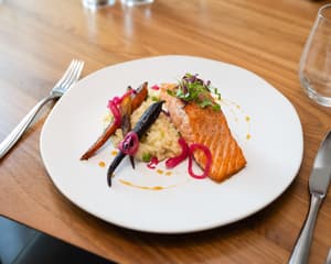 thumbnail: Restaurant