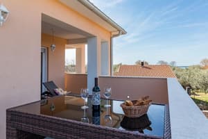 thumbnail: Balcony