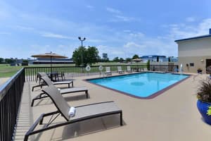 thumbnail: Pool