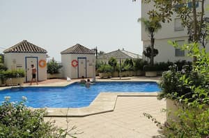 thumbnail: Outdoor pool