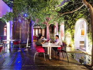 thumbnail: Restaurant