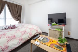 thumbnail: Room