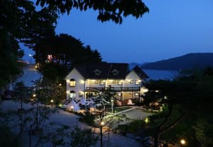 thumbnail: Exterior