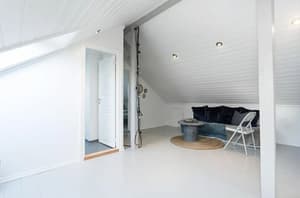 thumbnail: Interior