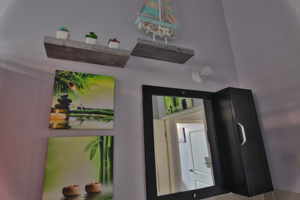 Bathroom amenities