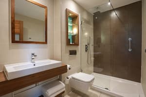 thumbnail: Bathroom