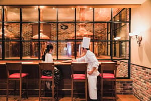 thumbnail: Restaurant