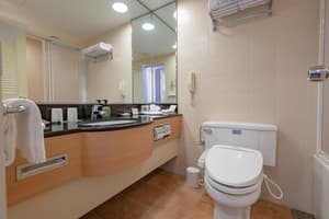 thumbnail: Bathroom amenities
