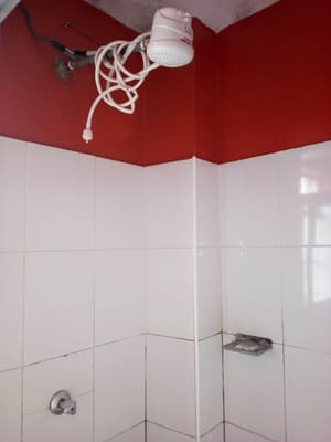 thumbnail: Bathroom shower