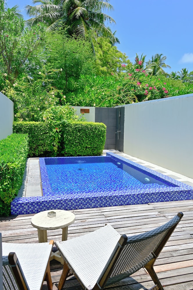 Private pool