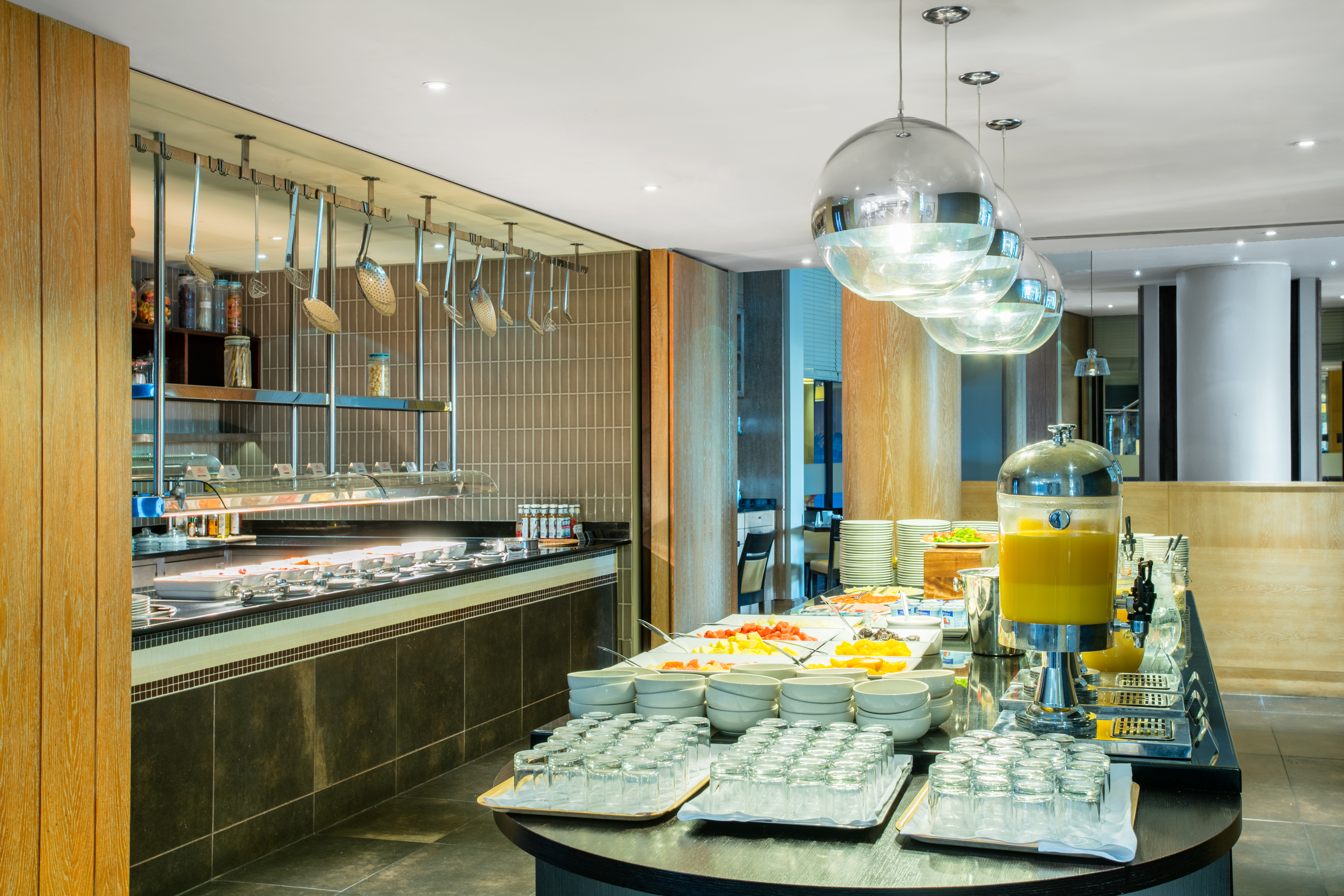 Restaurant-cafeteria