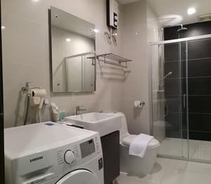 thumbnail: Bathroom