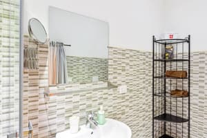 thumbnail: Bathroom sink
