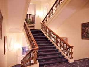 thumbnail: Staircase