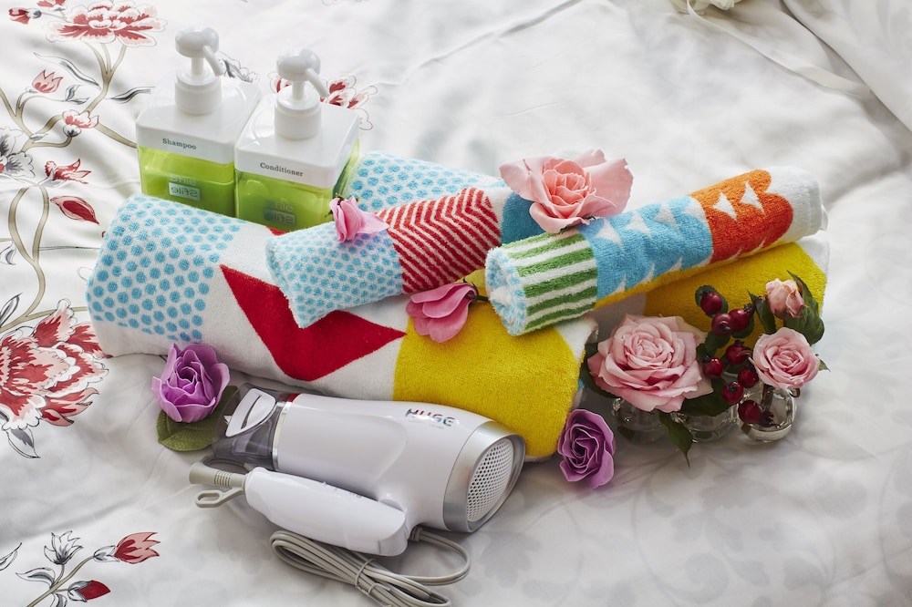 Bathroom amenities