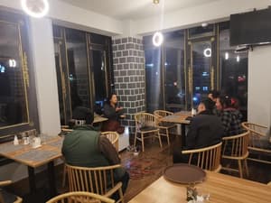thumbnail: Restaurant