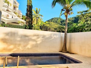 thumbnail: Pool