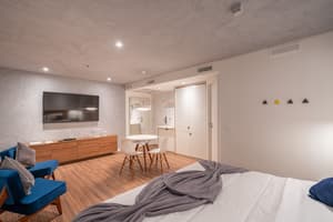 thumbnail: Room