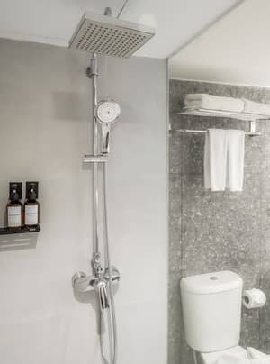 thumbnail: Bathroom