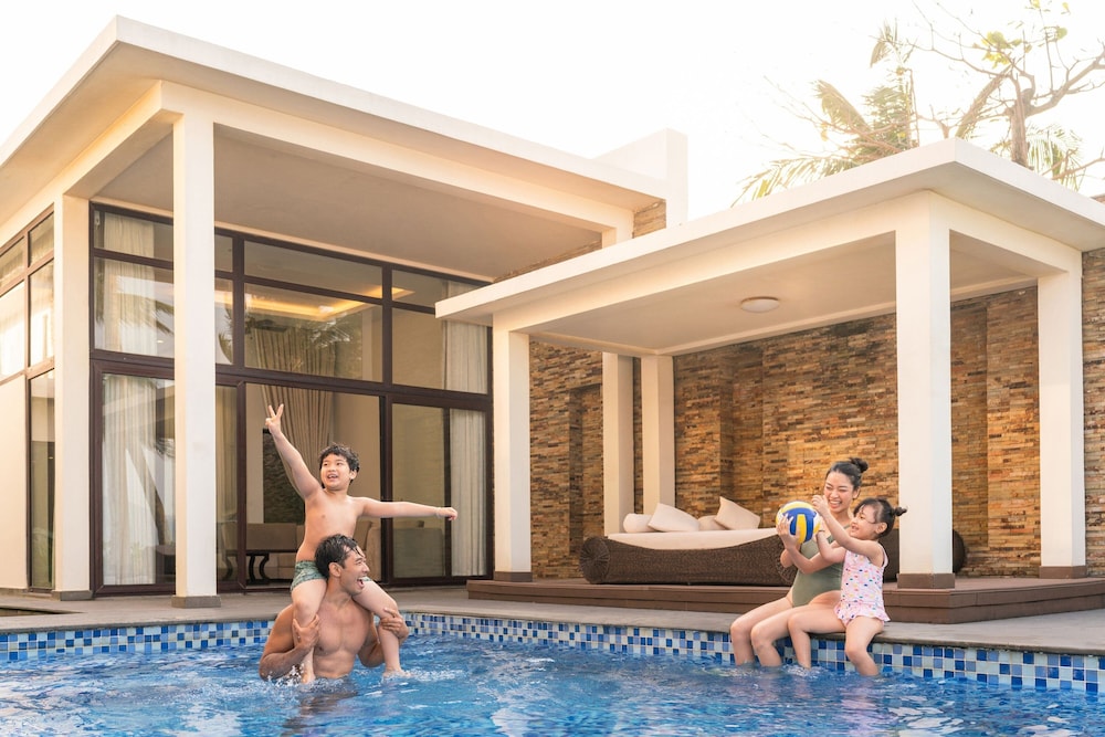 Private pool