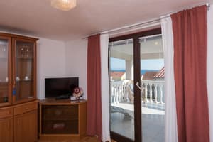 thumbnail: Interior