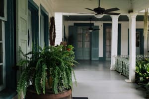 thumbnail: Exterior