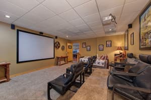 thumbnail: Interior