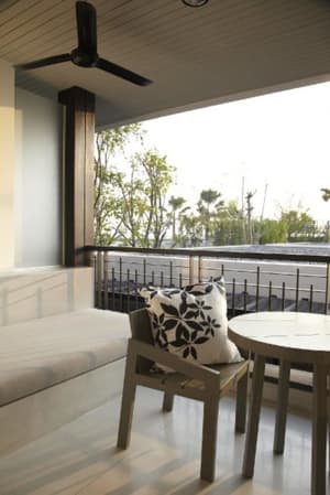 thumbnail: Balcony