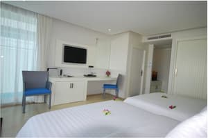 thumbnail: Room