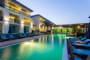 thumbnail: Pool