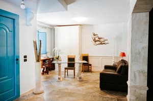 thumbnail: Living room