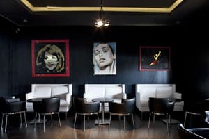 thumbnail: Bar (on property)