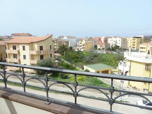 thumbnail: Balcony