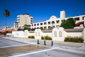 thumbnail: Front of property