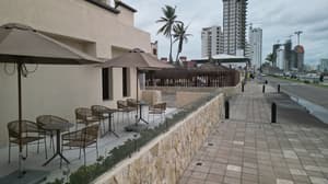 thumbnail: Exterior
